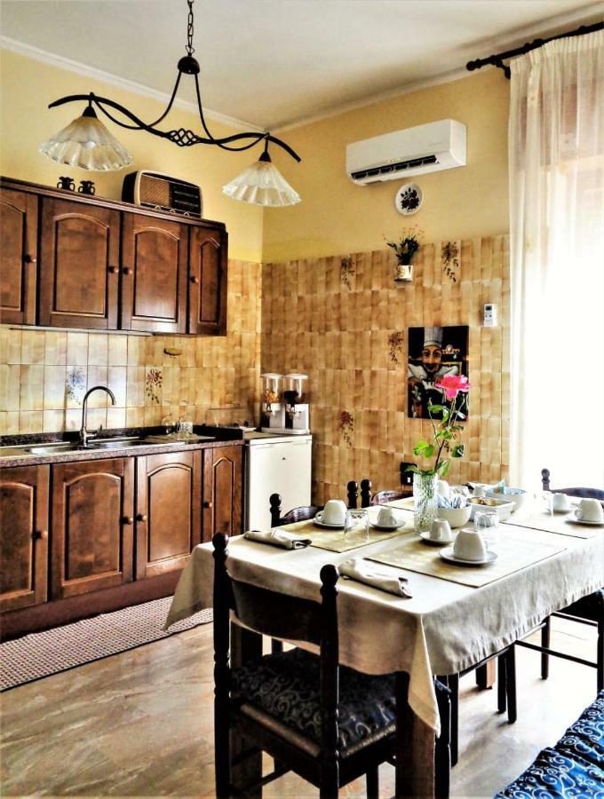 Il Tuo Letto Sullo Stretto Bed and Breakfast Reggio di Calabria Buitenkant foto
